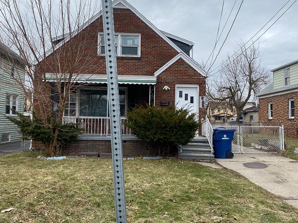 1st image of 182 Bickford Ave Floor 2