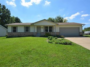 730 Knob Hill Dr, O'Fallon, MO 63366