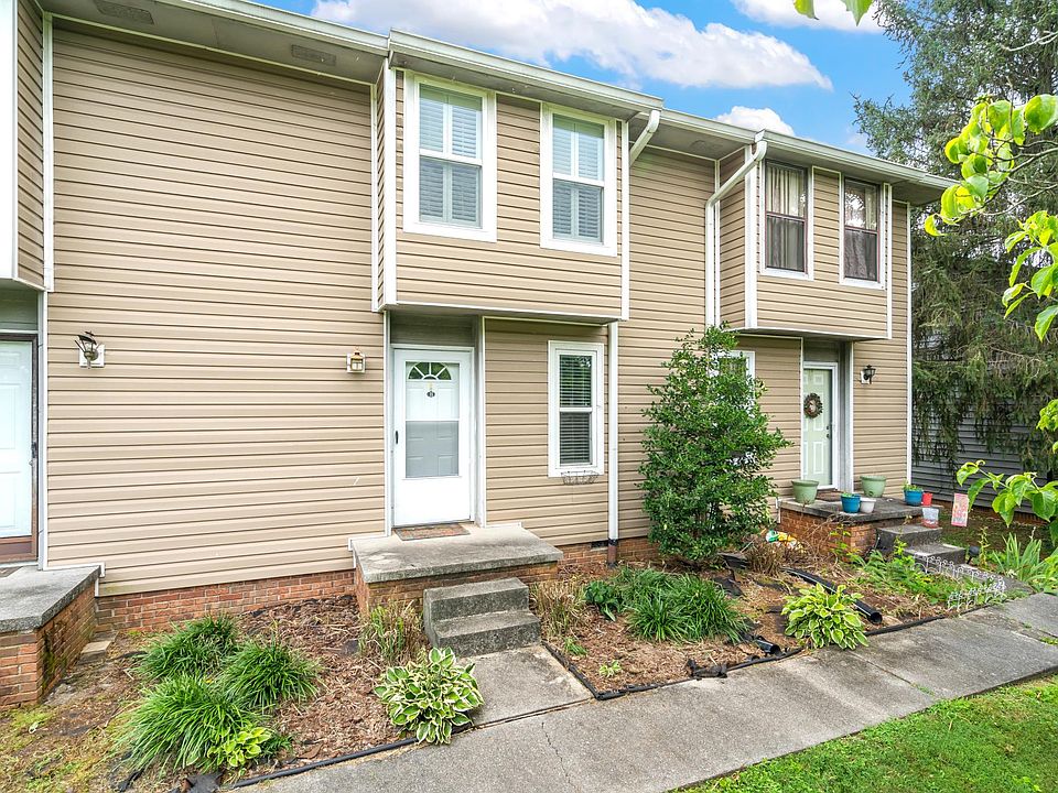 1st image of 619 Idlewood Ln APT B