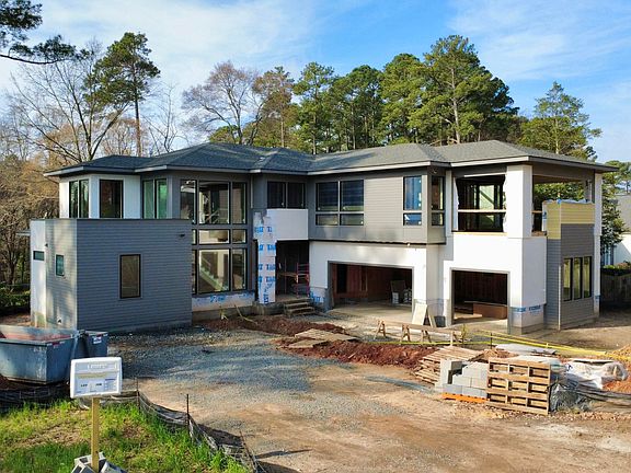 3rd image of 4907 Yadkin Dr