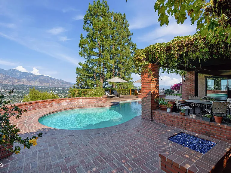 290 Saint Katherine La Canada — Photo 45