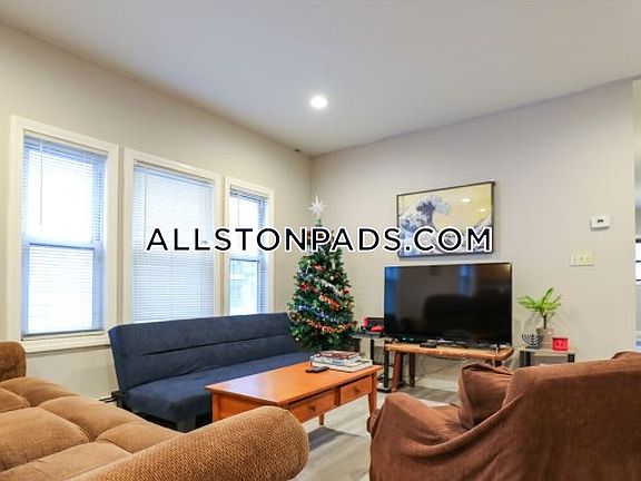 3rd image of 15 Long Ave #1