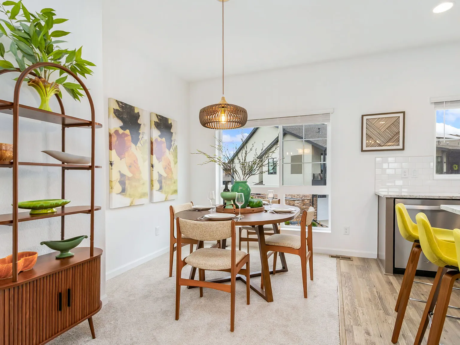 2 bed, 2000 sqft, $4,095 — Photo 1