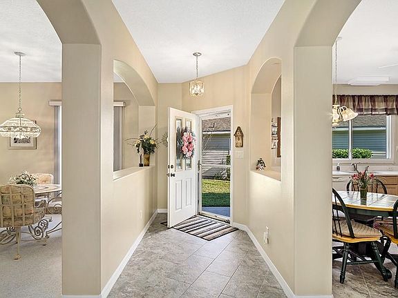 3rd image of 25129 Cranes Roost Cir