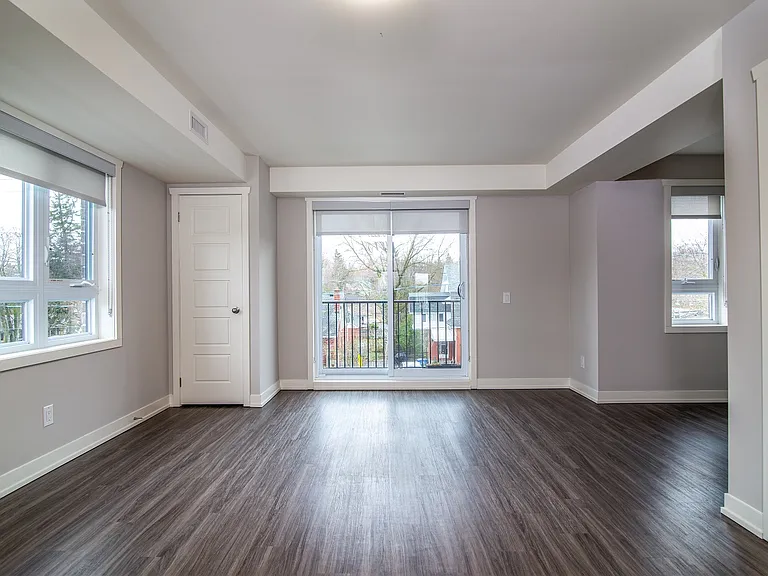 253 Exhibition St — Photo 8