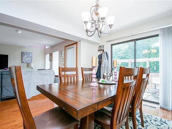 5th image of 274 Sunwood Dr Unit 274