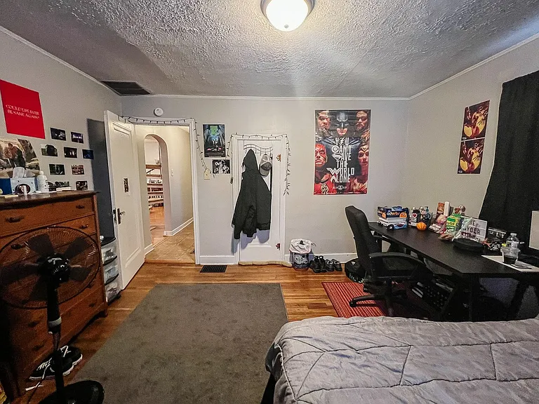 1709 N Ball Ave — Photo 15