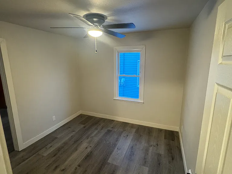 306 N 10th Ave — Photo 12