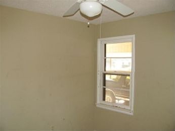 2nd image of 226 30th St