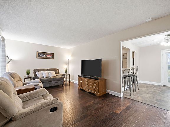 2nd image of 46 W Bel Air Blvd