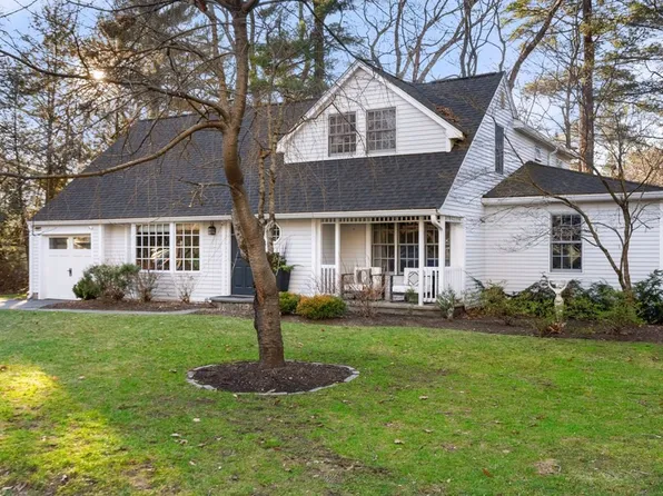 99 Parker Rd, Wellesley, MA 02482