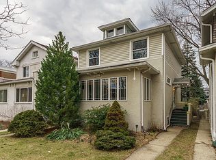 2136 W Morse Ave, Chicago, IL 60645