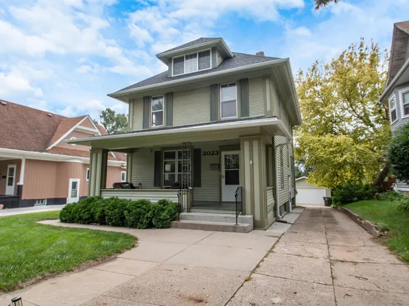3023 Nebraska St, Sioux City, IA 51104