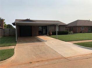 514 W Carson Dr, Mustang, OK 73064