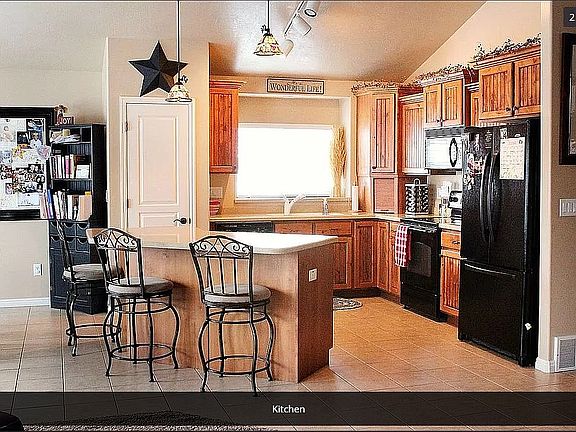 Kitchen (previous owner)