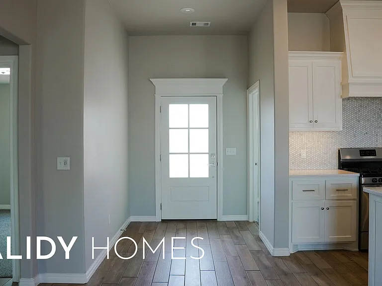 5216 Bing Cir — Photo 6