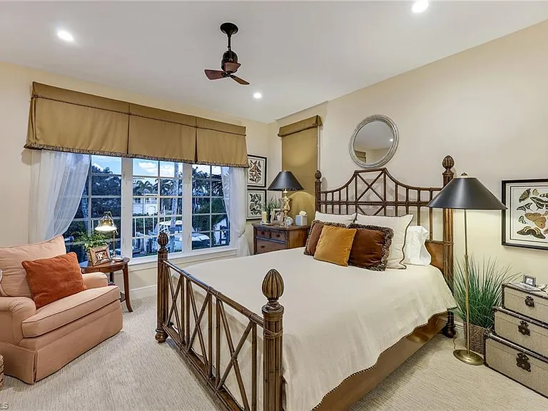 27710 Marina Isle Ct — Photo 38