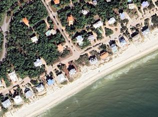 2132 Seahorse Ln, Eastpoint, FL 32328