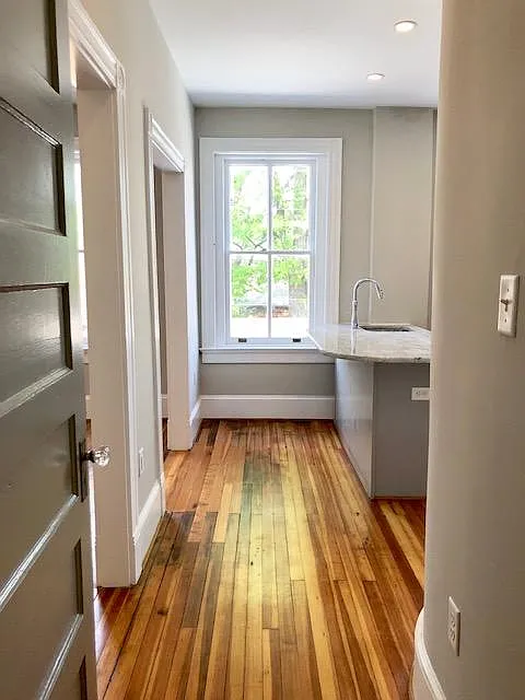 3 bed, 1600 sqft, $2,550 — Photo 4