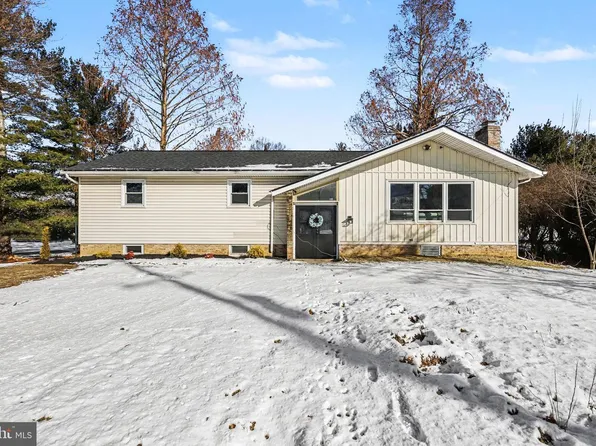 199 Wilkson Ln, Fayetteville, PA 17222