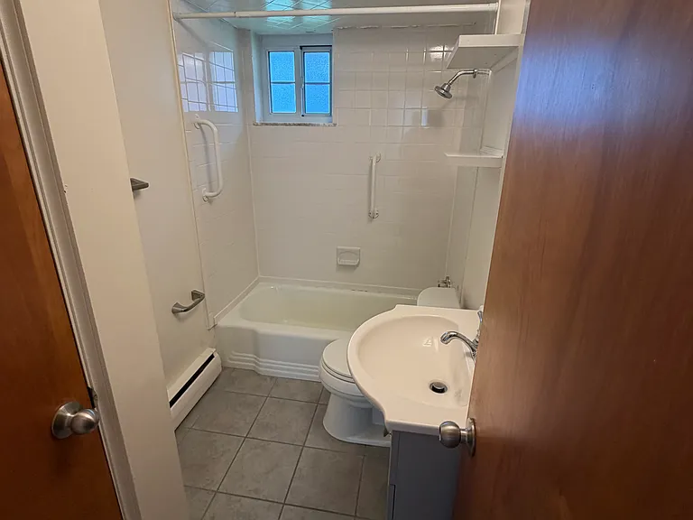 420 Foster St #5 — Photo 3