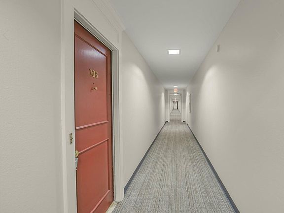 4th image of 351 N Post Oak Ln APT 706