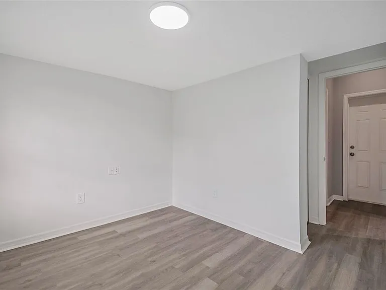 735 Alton Ave — Photo 26