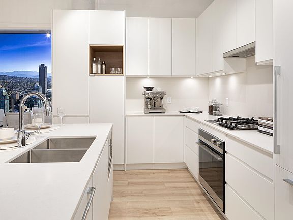 3rd image of 4285 Dawson St #3703
