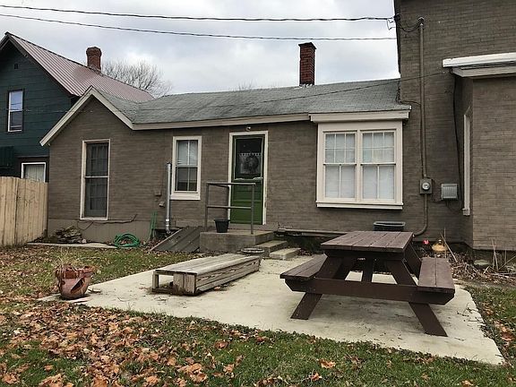 5th image of 413 May Ave