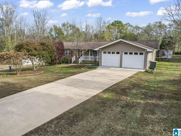 128 Crestview Dr, Clanton, AL 35045
