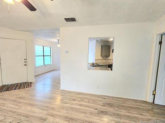 3rd image of 5726 GLACIER SUN DR