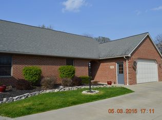 1040 Fox Run Rd #U-2, Findlay, OH 45840