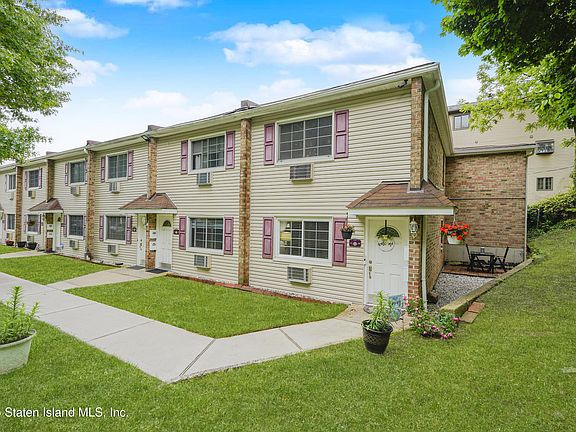 2nd image of 3747 Amboy Rd APT 1A