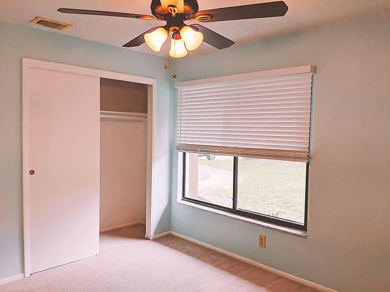 9502 Graystoke Ln — Photo 6