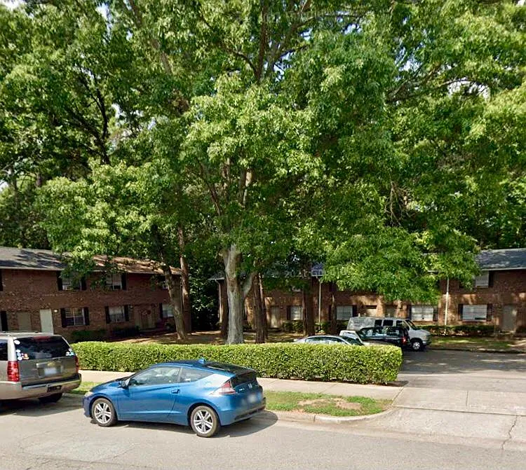2 bed, 1.5 bath, 1050 sqft, $1,250 — Photo 1