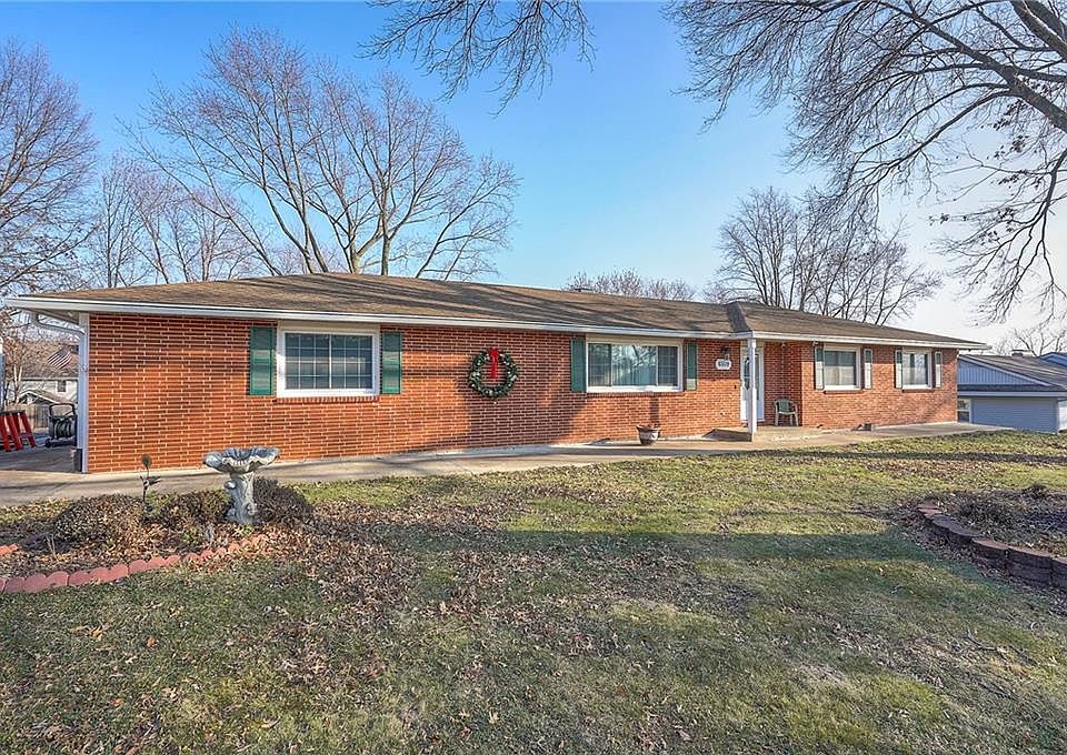 1st image of 6509 NW Twin Oaks Dr