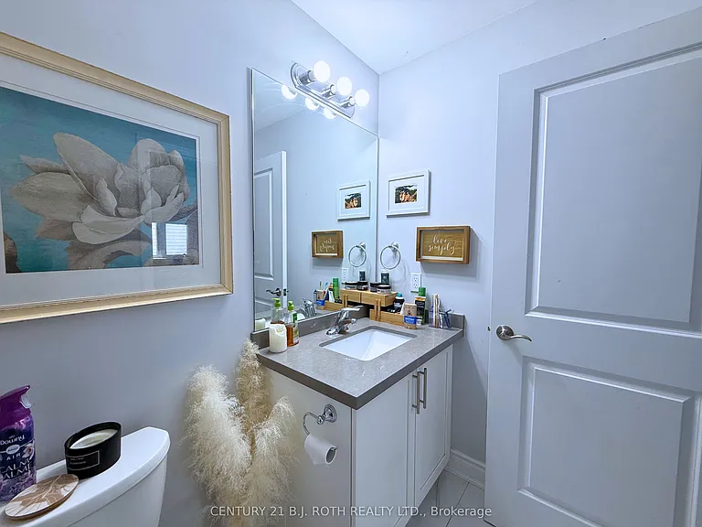 181 Patterson Rd #UPPER LEVEL — Photo 4