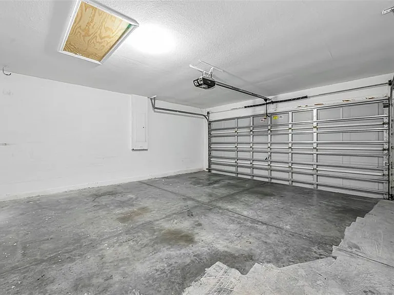 17029 Torvest Ct — Photo 30