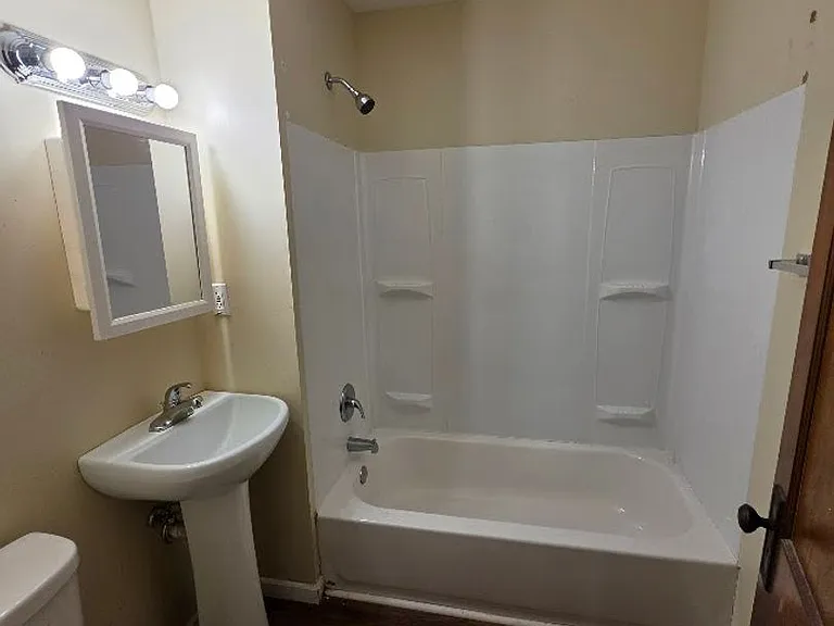 4100 Mapledale Ave — Photo 7