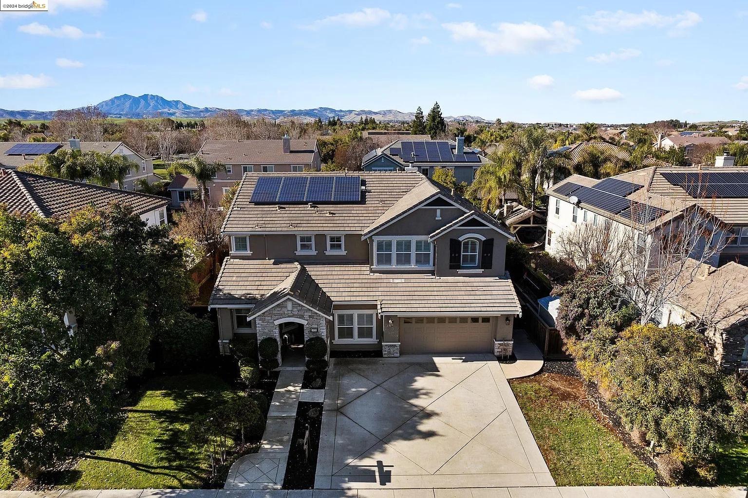 1929 Sofia Way photo 1