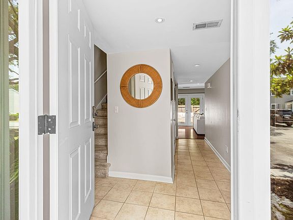 3rd image of 166 Heritage Cir #L-1