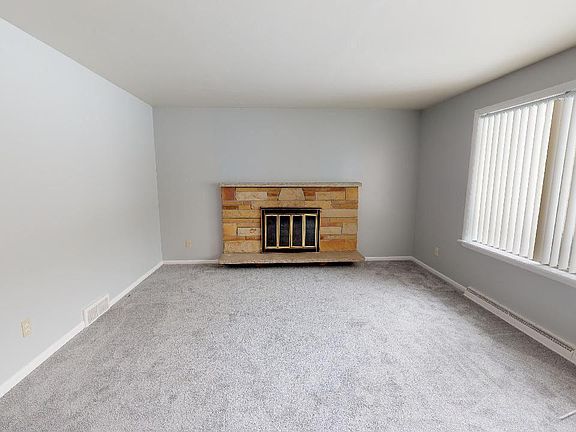 2nd image of 3161 Wildwood Dr