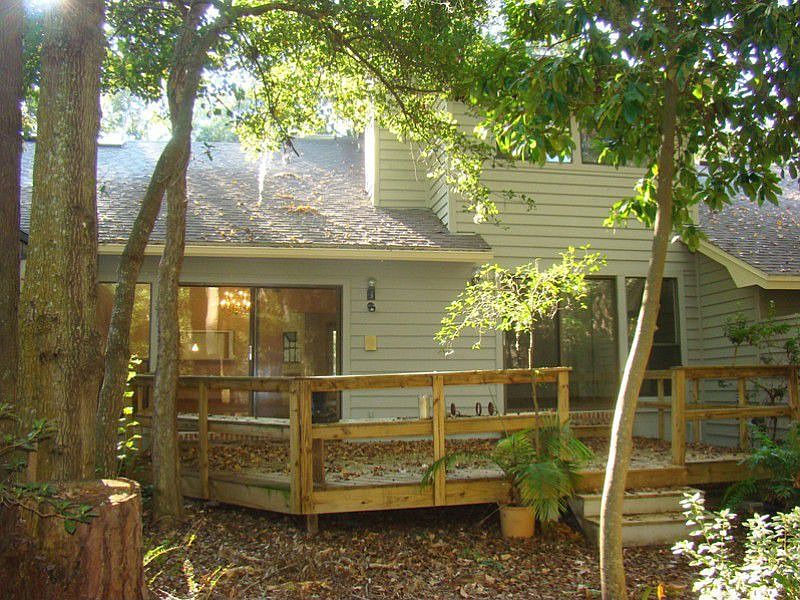 Spacious deck 
