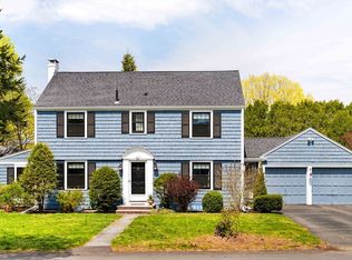 20 Puritan Ln, Dedham, MA 02026