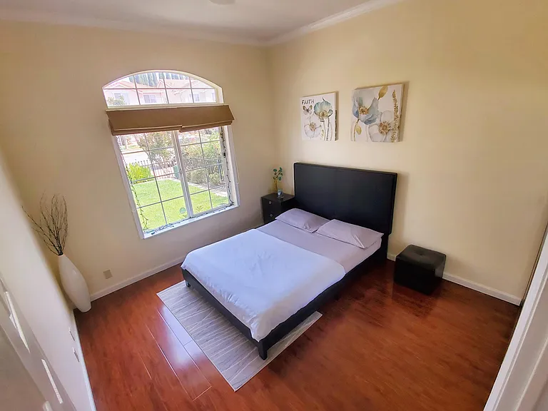 1421 Four Oaks Rd — Photo 12