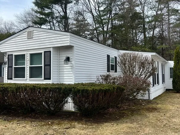43 Saint James Cir, Hudson, MA 01749