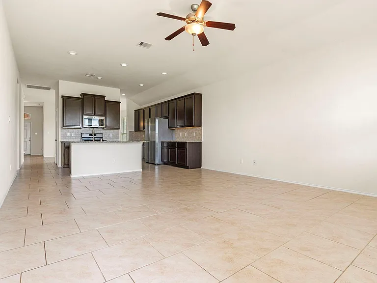23607 Legano Dr — Photo 26
