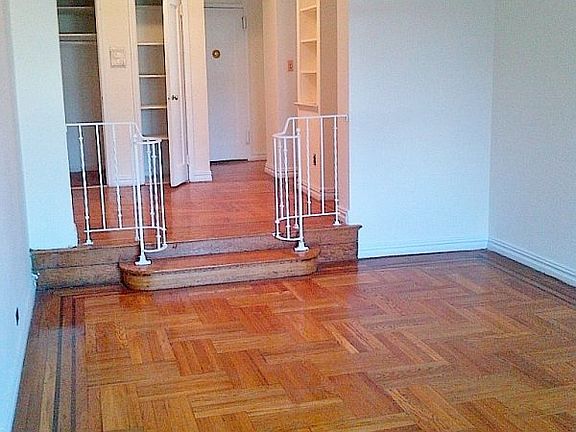 2nd image of 10 Overlook Ter APT 5J