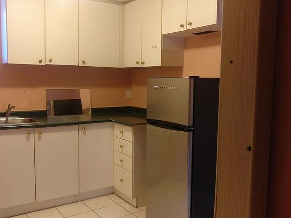 2nd image of 78 Fern Valley Cres