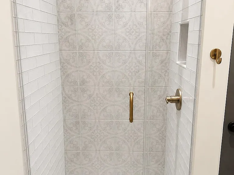 Here is a photo of the shower.